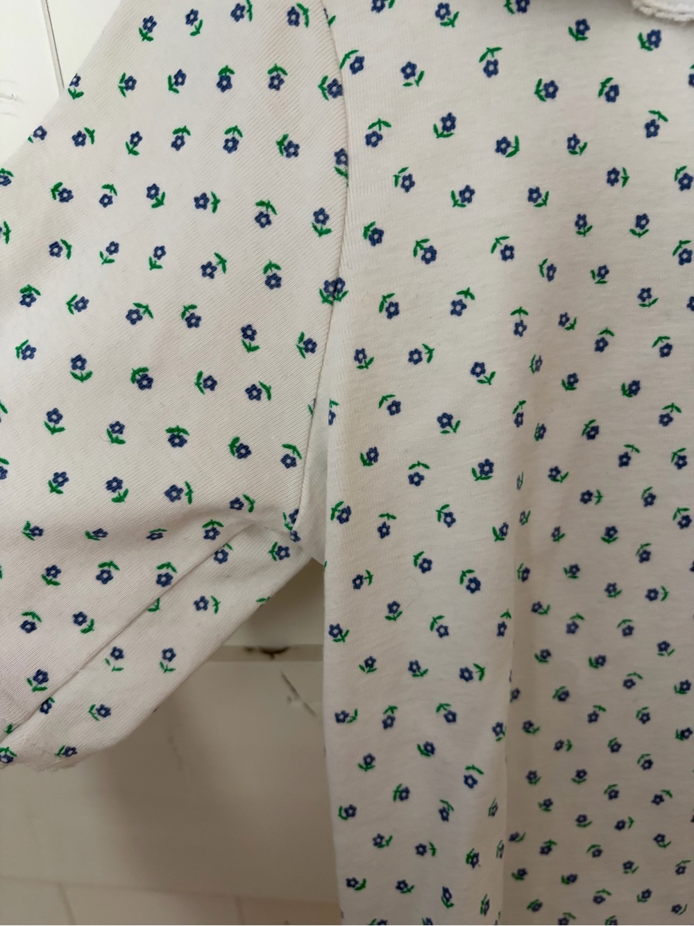 VTG White Sailor-Collar Top with floral Dot Print - Picture 9 of 9